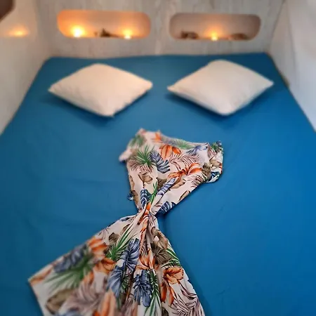 Aura Azul Puerto Calero